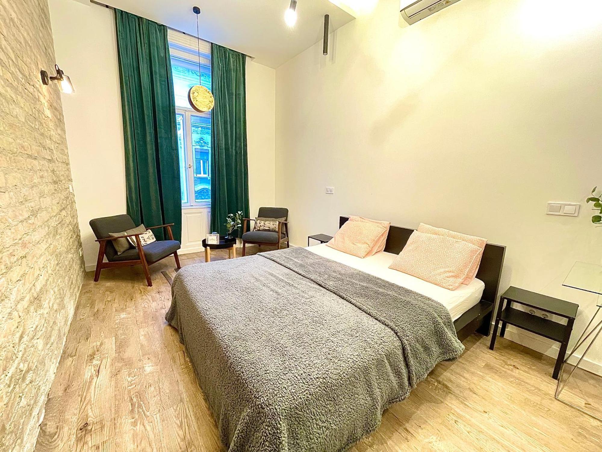 Romance Residency With Finn Sauna *