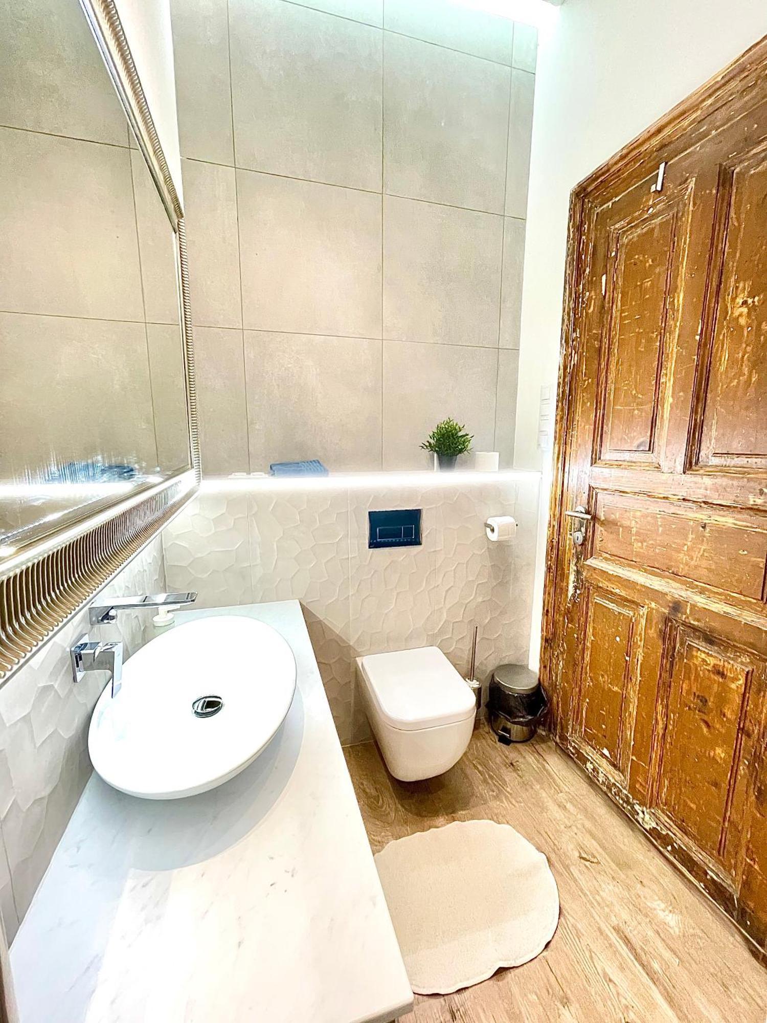Apartment Romance Residency With Finn Sauna Budapest