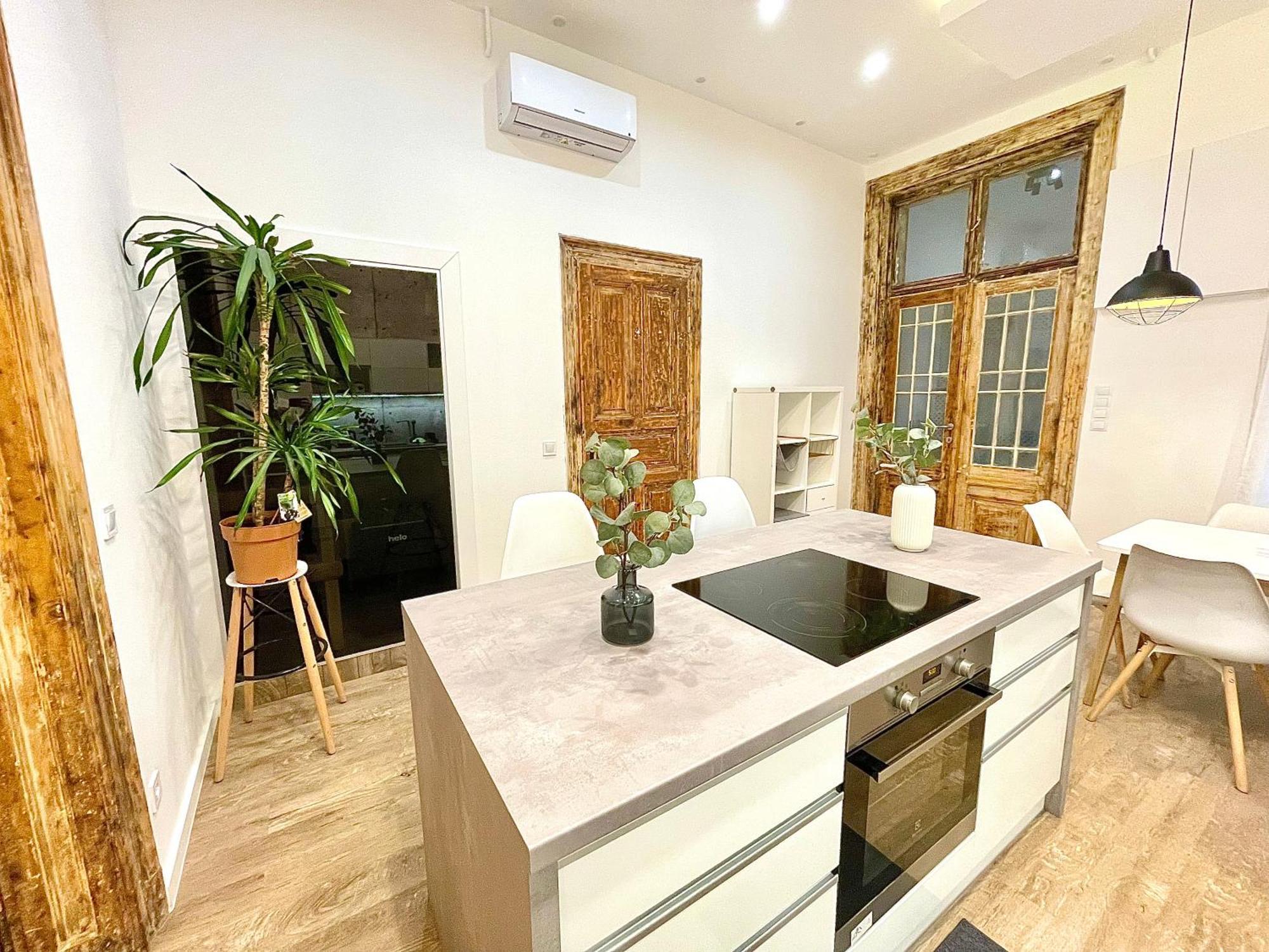 Apartment Romance Residency With Finn Sauna Budapest